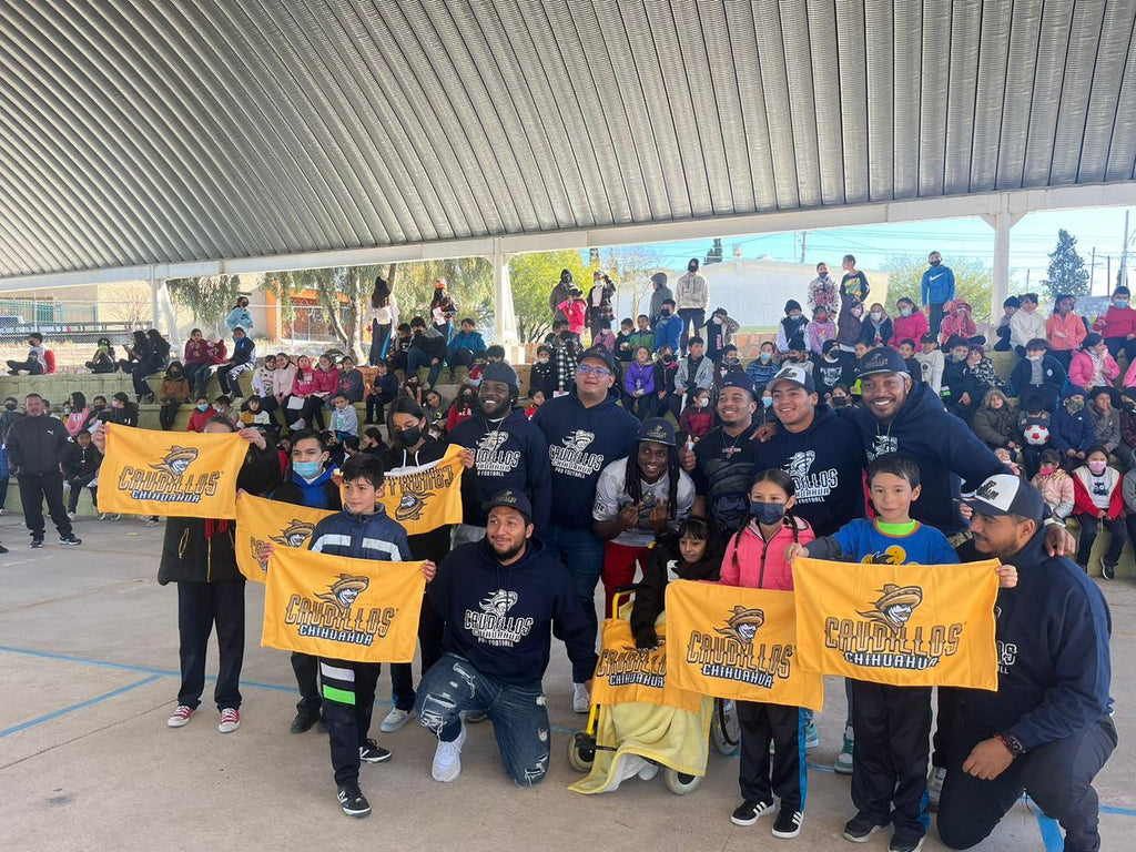 Convive Caudillos con alumnos de la Primaria Margarita Maza de Juárez